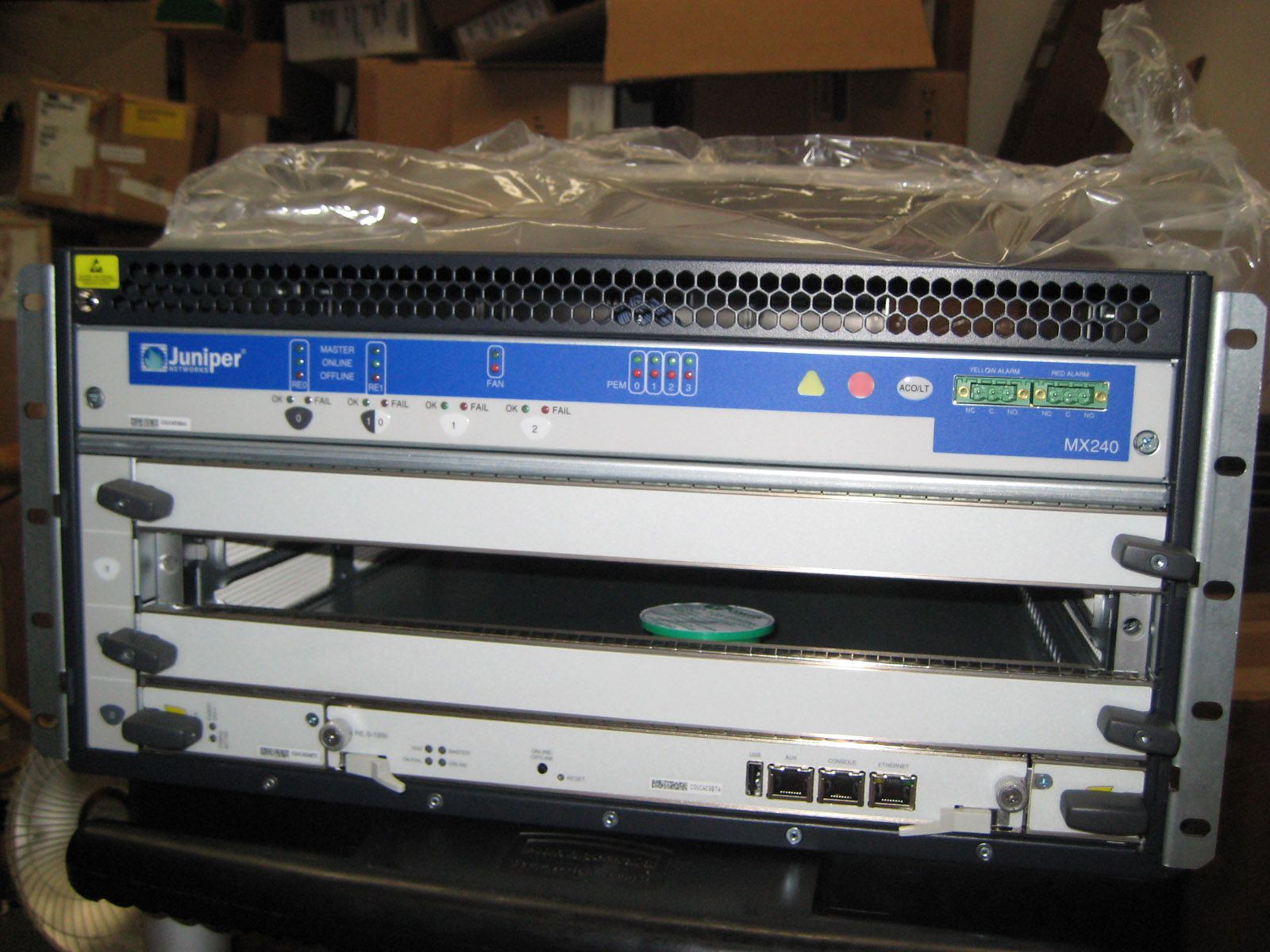 Juniper MX240 Router MX240BASE AC