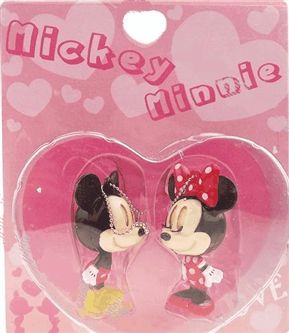 Mickey Y Minnie Mouse Enamorados SE Besan Y Cierra Ojos