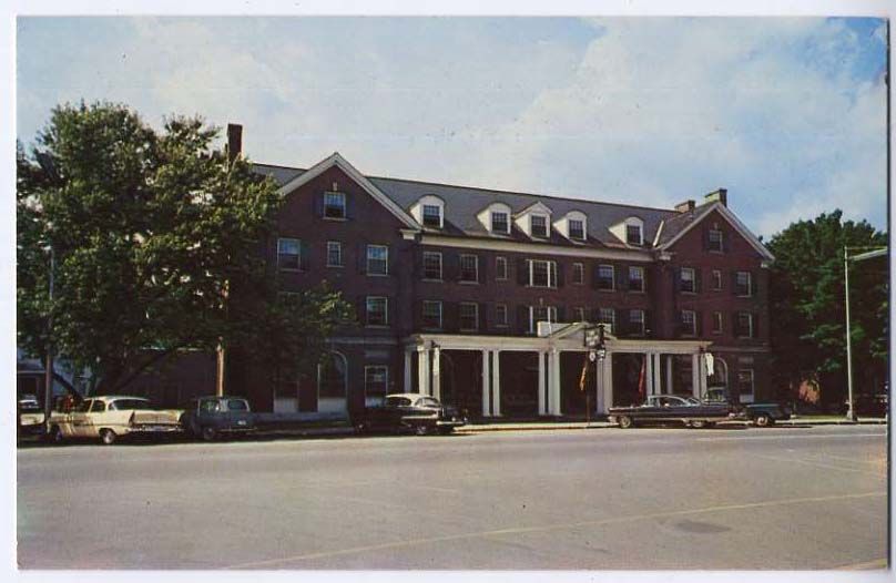 Lyndonville VT 1950s Cars Crosley Darling Inn Pickup T