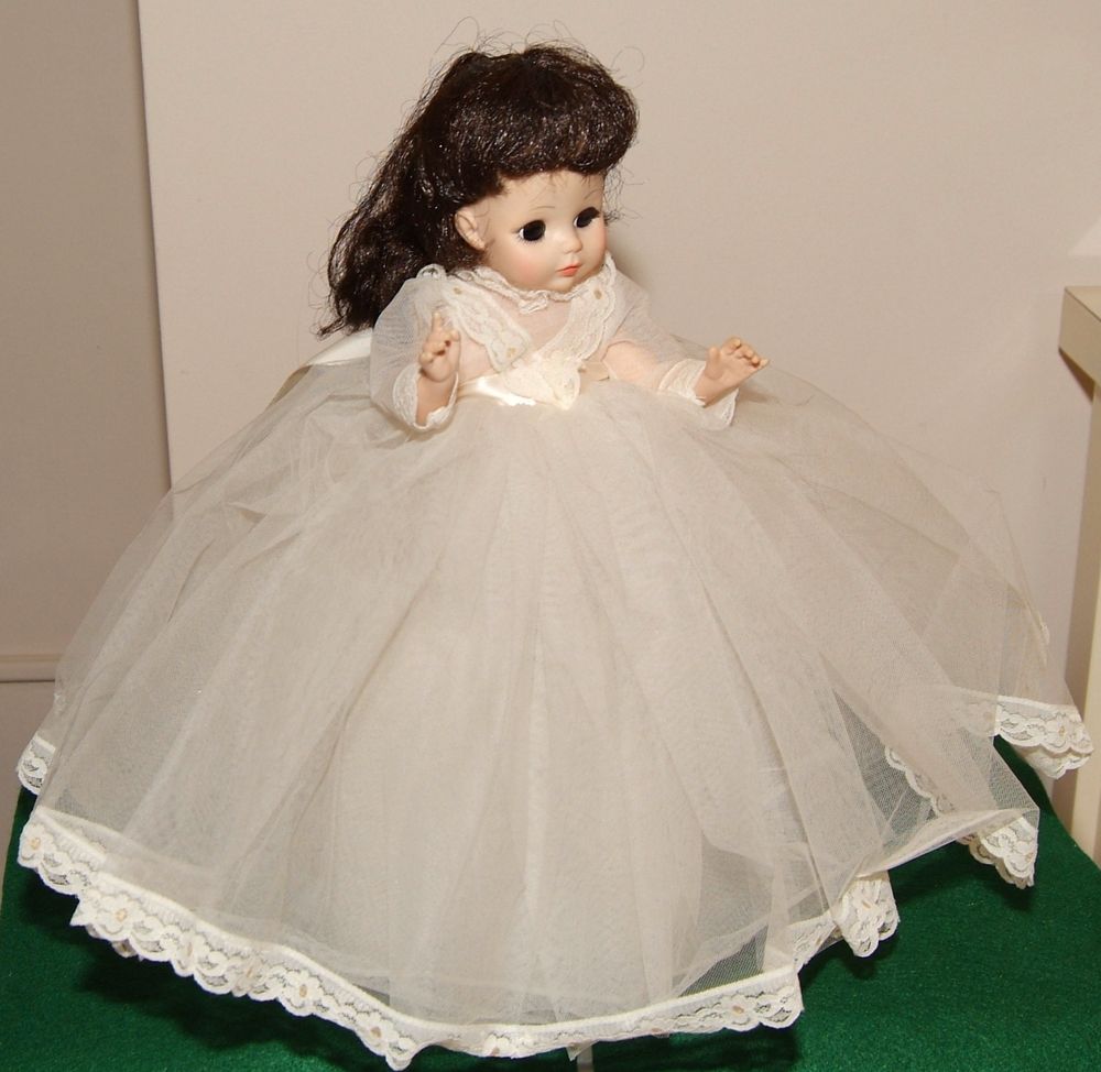 Vintage Madame Alexander Doll Bride 1965 13 1 2 Tagged Dress with