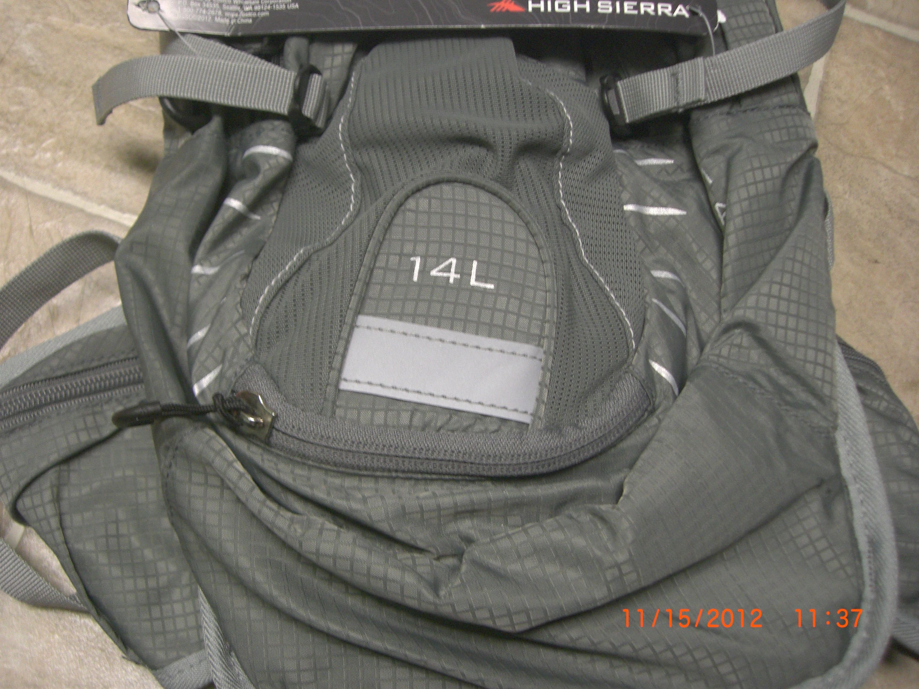 Sierra Multi Sport Hydration Pack 72oz 2L Gray 624584 Marilla