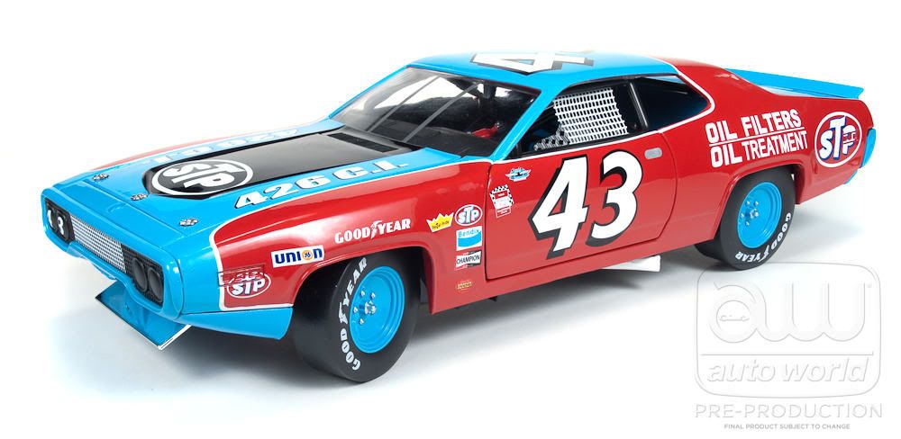 1972 Richard Petty 43 STP Plymouth Roadrunner 1 18 Scale Autoworld