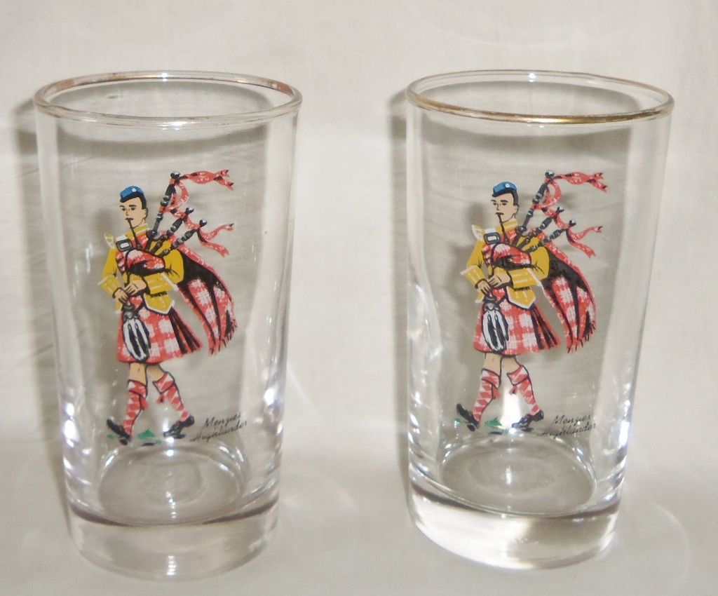 Vtg Glass Tumblers Highlander Plaids Menzies Clan Scottish