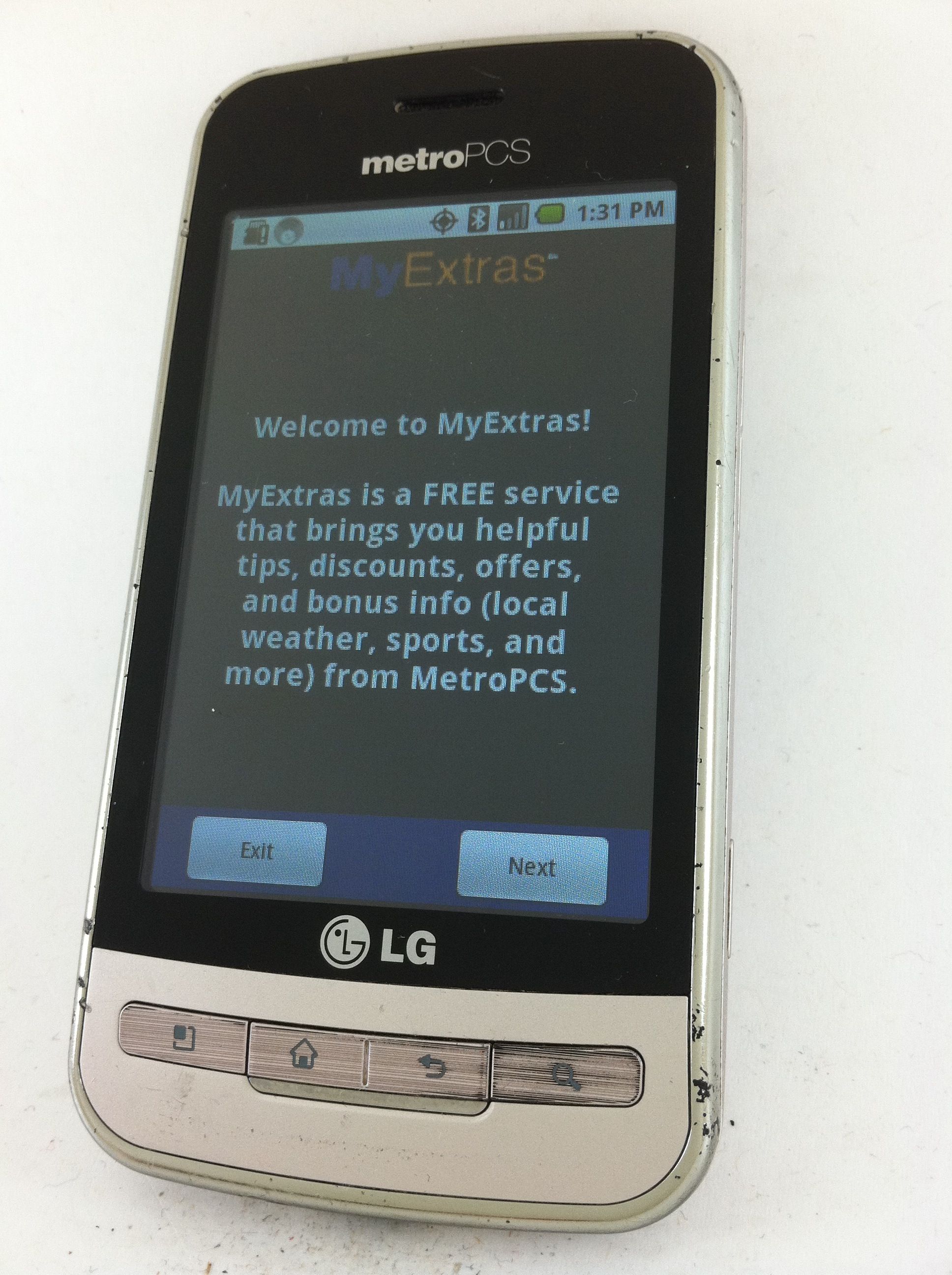 LG Optimus M MS690 Metro Pcs Android Touchscreen w 3 2 MP Camera