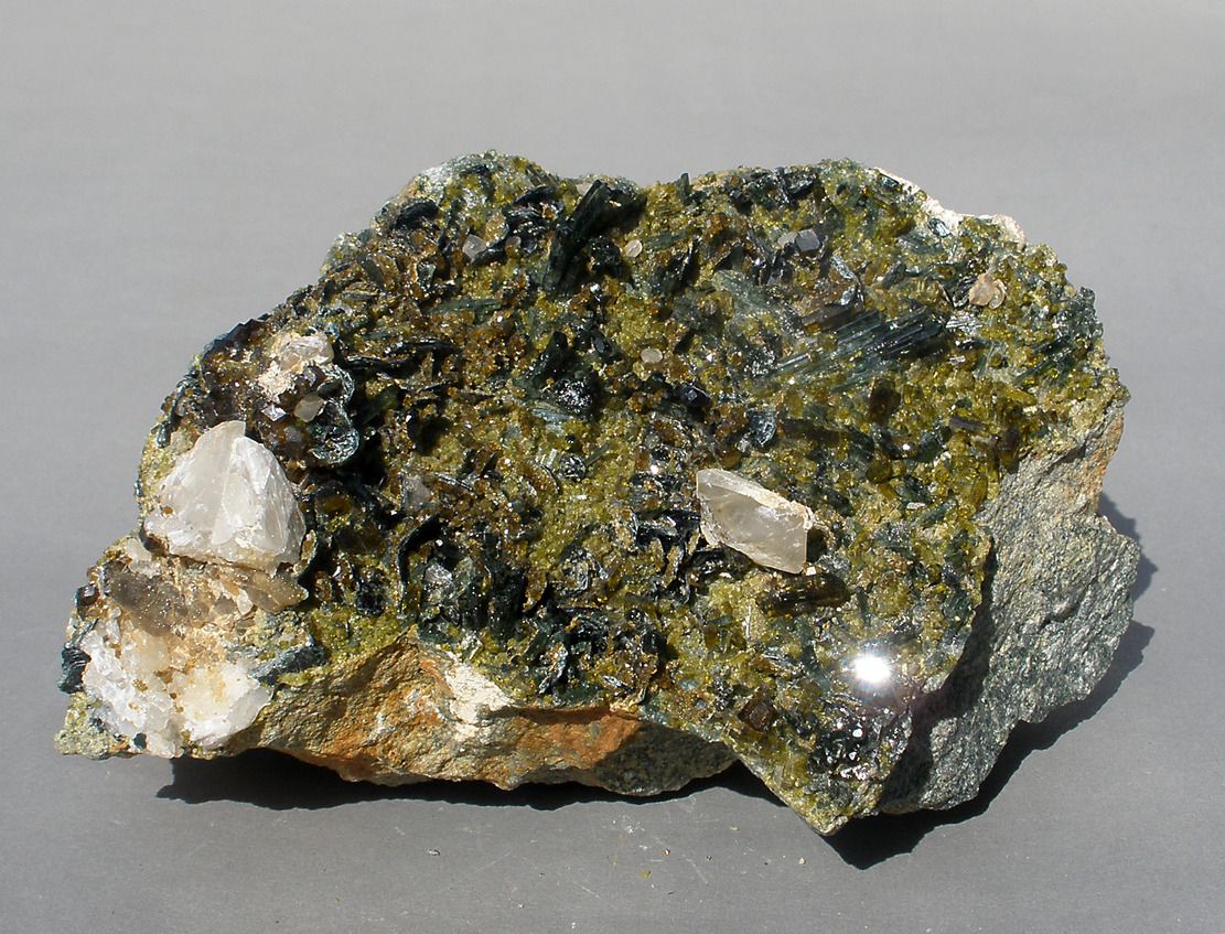 Almandine Garnet & Epidote & MICA VERY beautiful Specimen 650 Gram