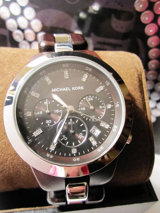 New Michael Kors Chronograph Watch MK5611 Black Wood $275