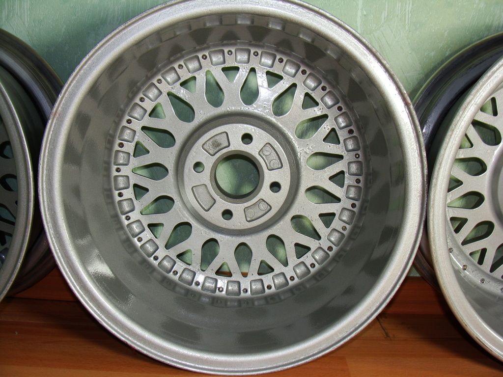 Authentic Split Rims BBs Front RM012 15x6 5 ET33 Rear RM001 15x7 ET25