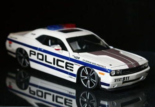 2008 Dodge Challenger Police Maisto Custom Shop Diecast 1 24 Scale