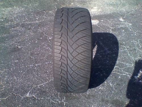 Nice Nitto NT 420s 305 45 22 Tire