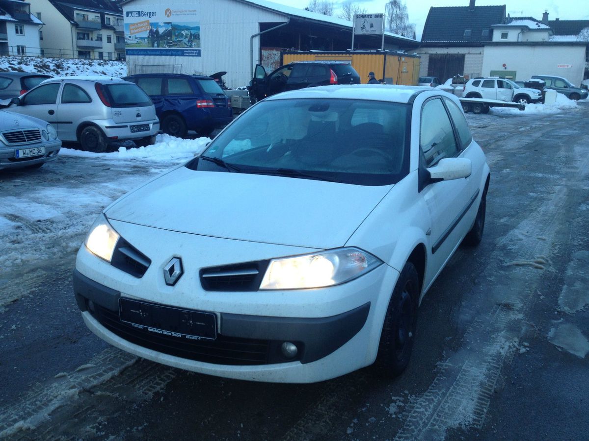 Renault Megane II Avantage EZ 2008 Klima Unfall Unfallschaden unfal