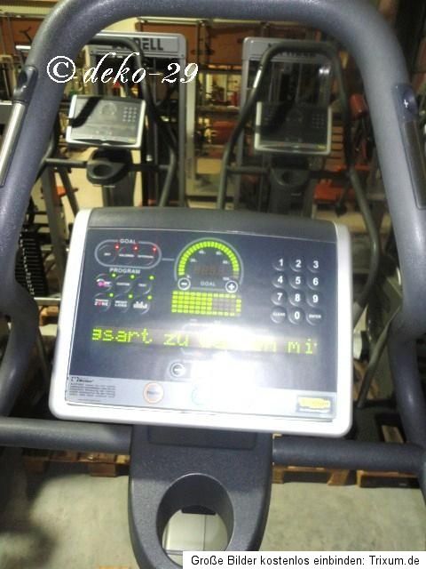 Profi Technogym EXCITE 700 SP Step Stepper TG gym Life Fitness Studio