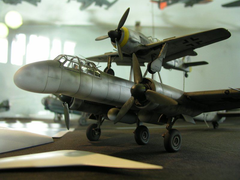 KORA Models 7220 1/72   Lw46 Project “JUNKERS JU 88 H 4 MISTEL 3