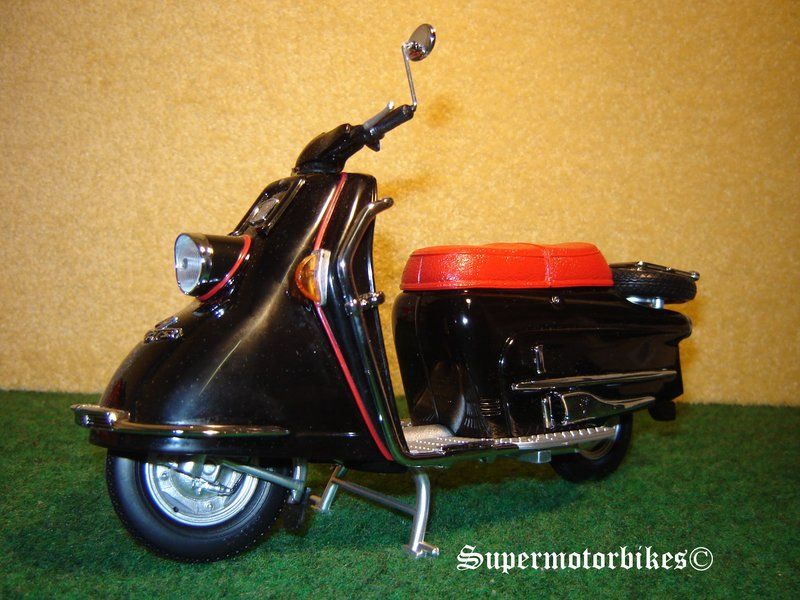 10 Heinkel Roller Tourist 103 A 2 Schwarz 1960   1965