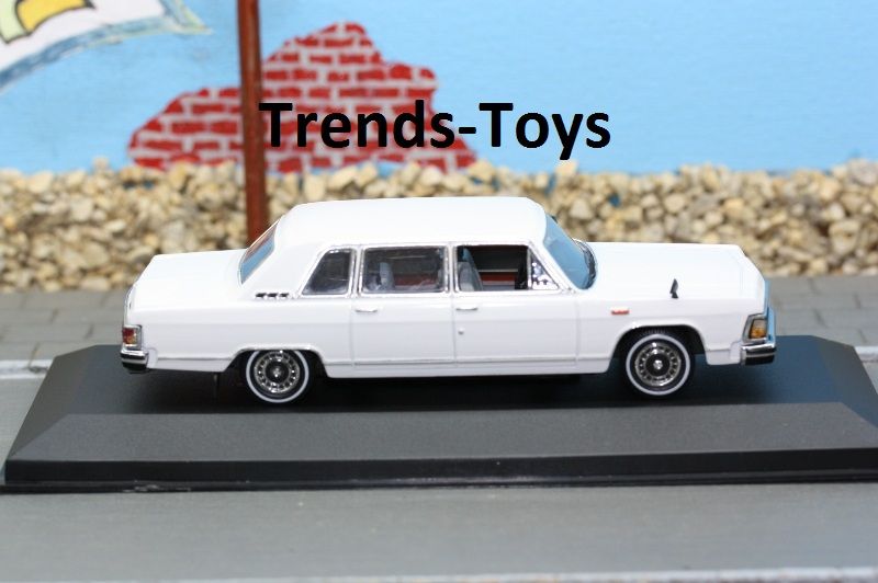 IXO 07013 143 1978 GAZ 14 Tschaika white Ost Modell