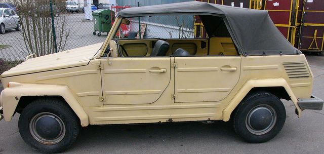 Zwei) Stück VW 181 Kübel Thing Kübelwagen Cabrio Oldtimer