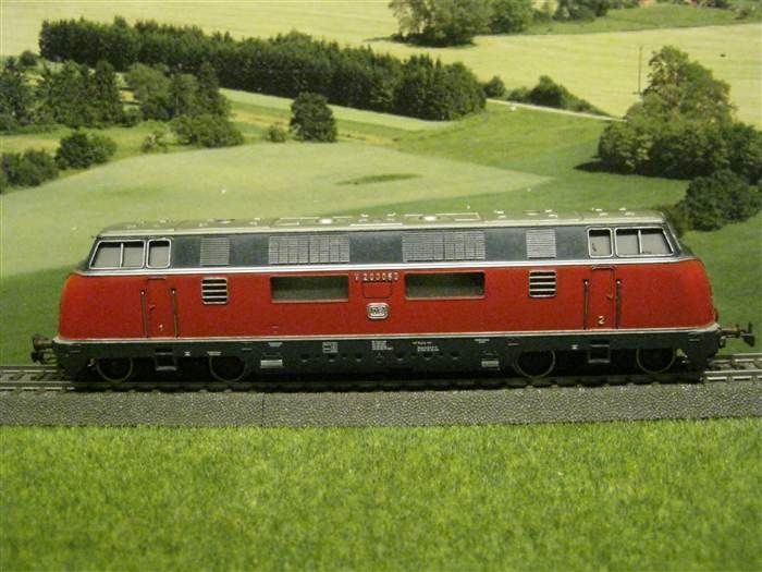 Märklin 3021 Diesellok H0 DB BR V 200 060 / D727