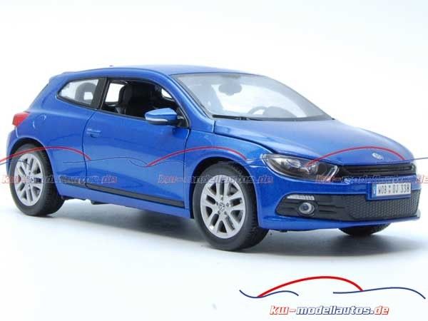 Modellauto VW Scirocco blau, Maßstab 124, Welly