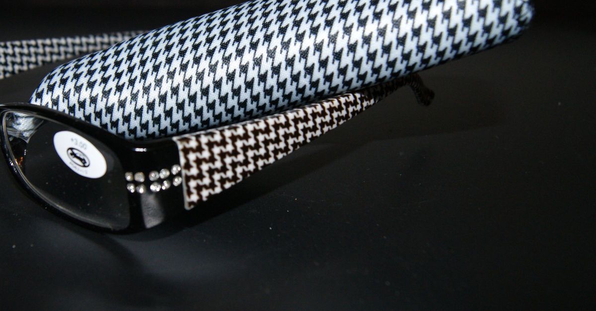 STRASS Steinchen Lesebrille (3983) + Etui Lesehilfe Brille schwarz