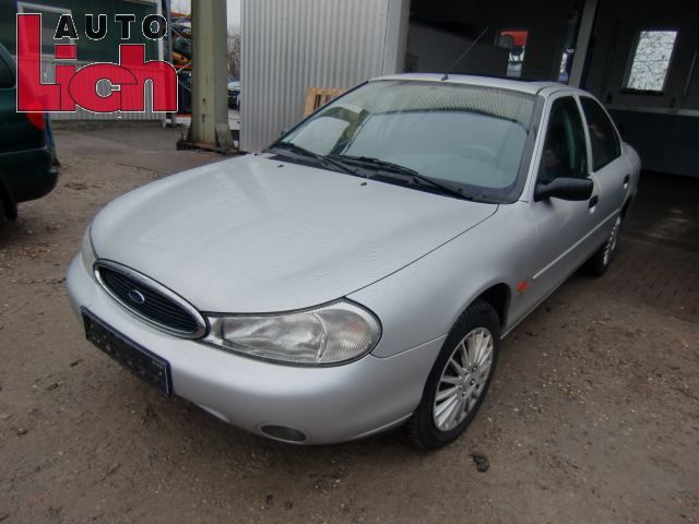 Ford Mondeo 2 II BJ99 2,0L 96KW Kühlwasserschlauch Wasserschlauch