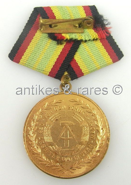 DDR Medaille für treue Dienst in der Nationalen Volksarmee in Gold