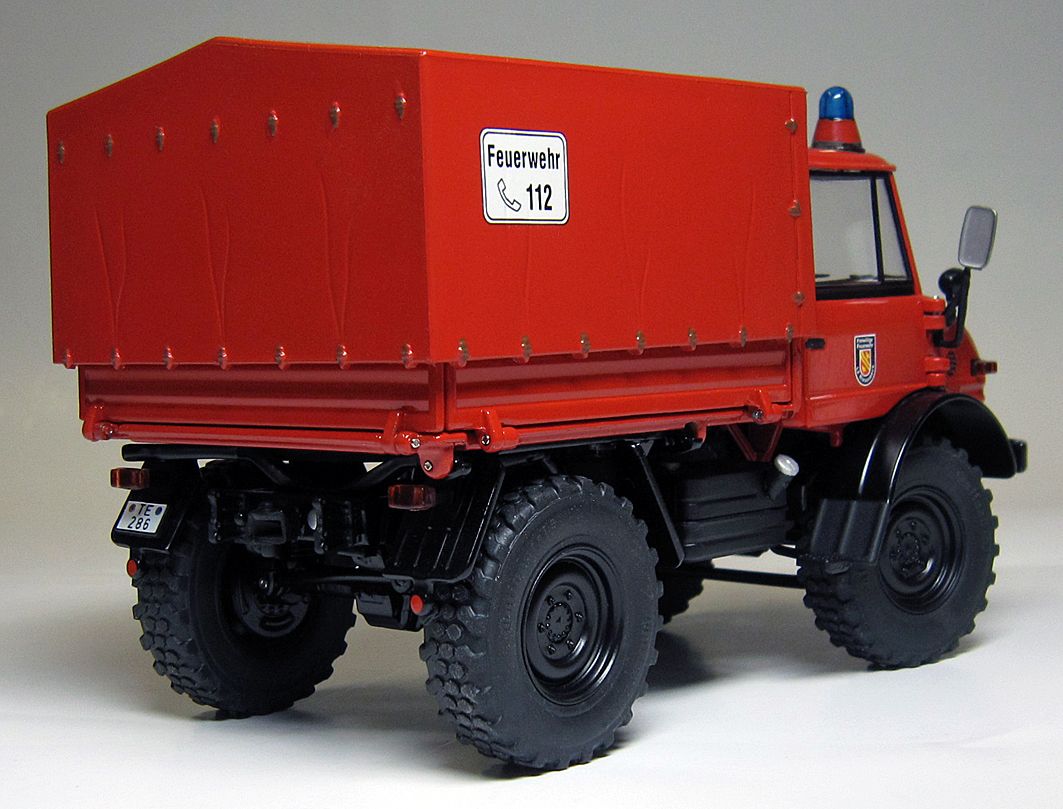 Weise Toys 2011 Unimog 406 (U84) FEUERWEHR (1971   1989) (2012) 132