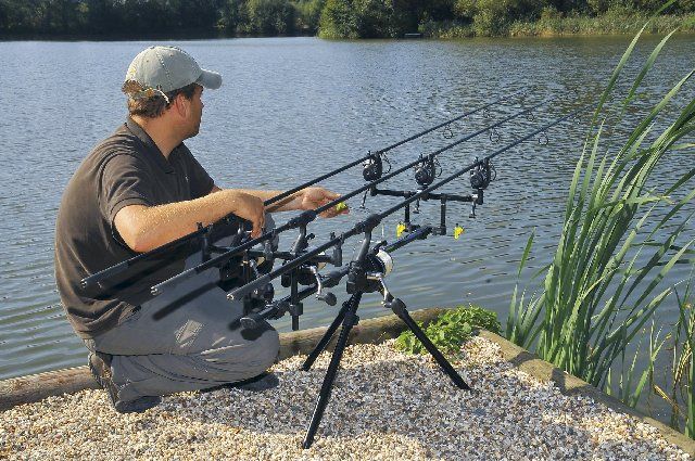 Fox Eclipse Rod Pod 3 er Dreibein sehr kompakt ansehen