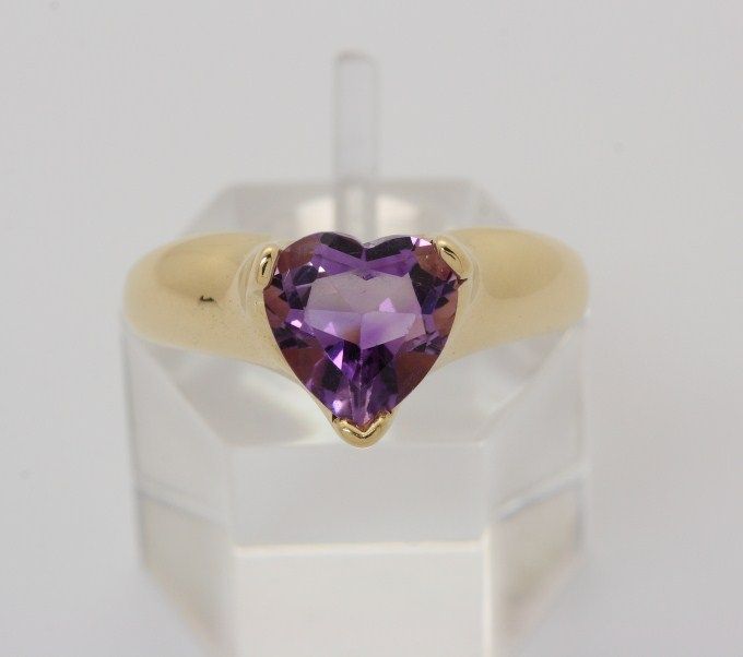 Amethyst Ring in 10kt 416 er Gold Herz Herzring Amethystring Gelbgold