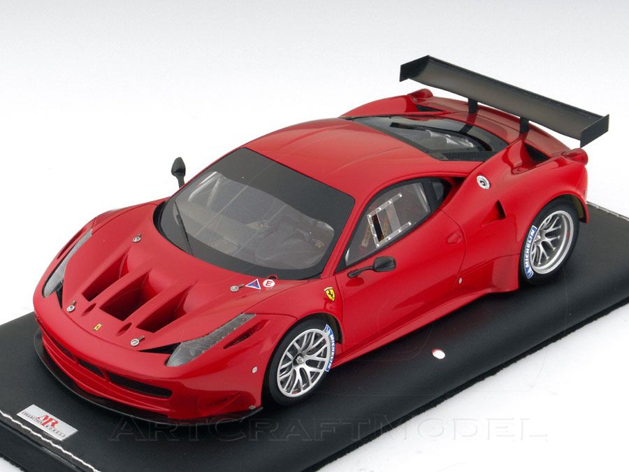 FERRARI 458 Italia GT2 Corsa Red 118 MR Models FE05A