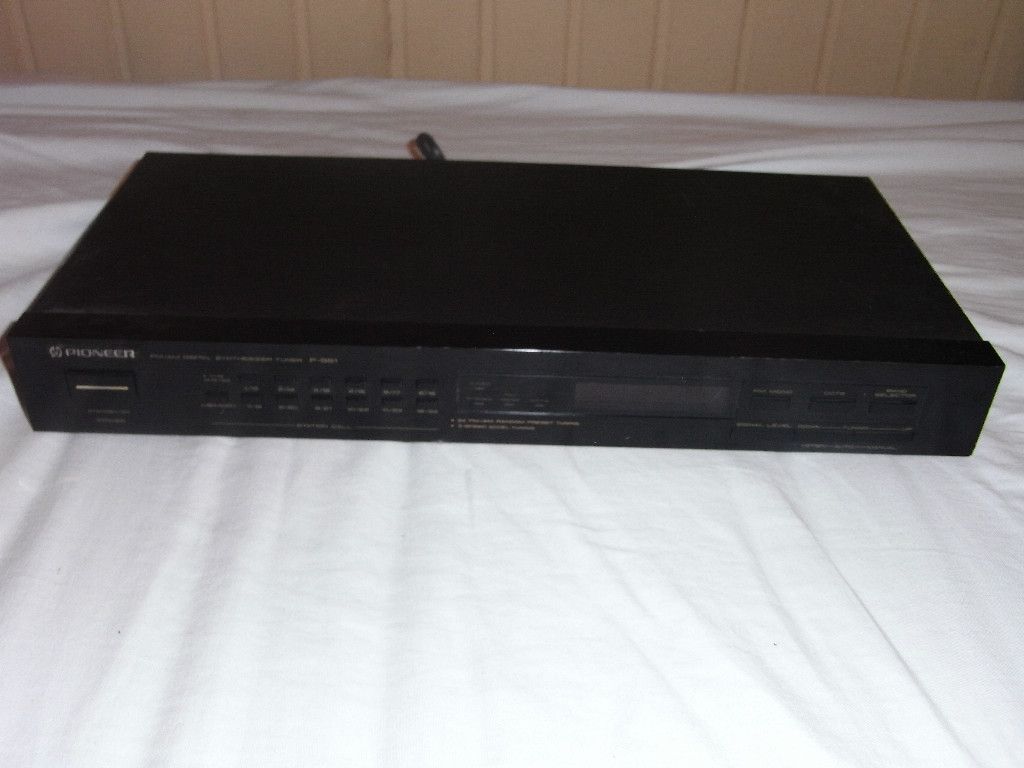 Pioneer FM/AM Digital Synthesizer Tuner F 551   F551 schwarz