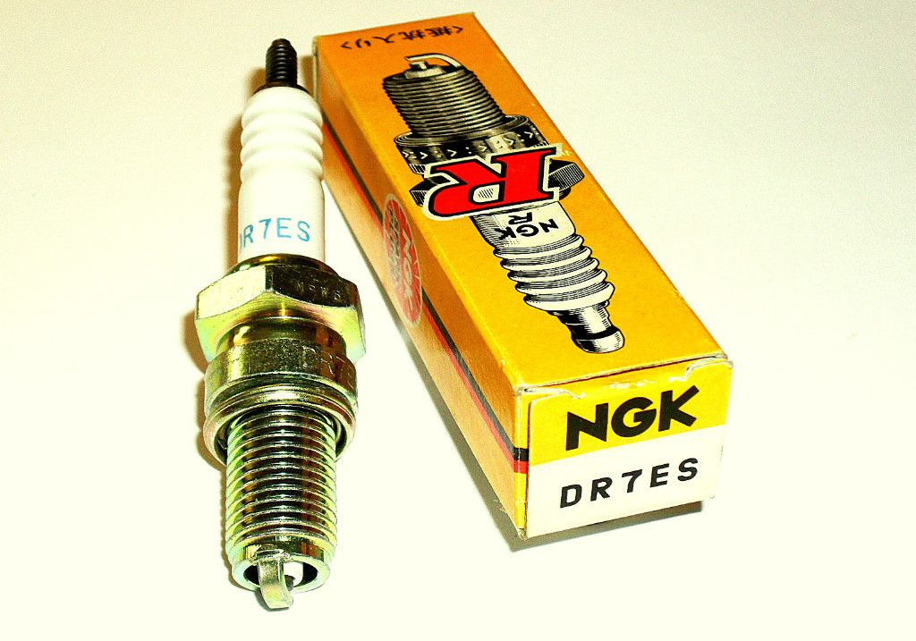 Zündkerze NGK DR7ES u.a CB500,550 XT400 600,Kawasaki