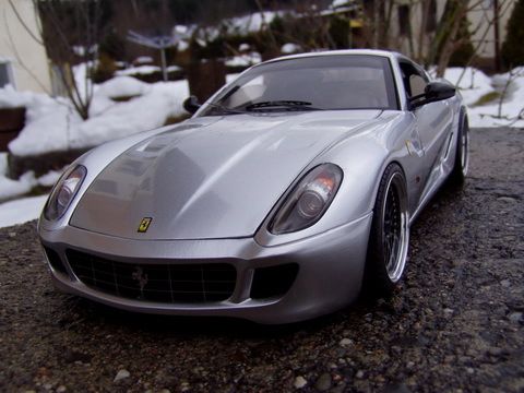 Ferrari 599 Umbau Tuning 118 echte Alufelgen