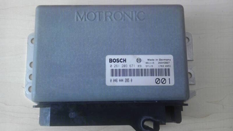 Bitte Bosch nummer 0 261 203 671 oder Alfa Nummer 0 046 444 285 0