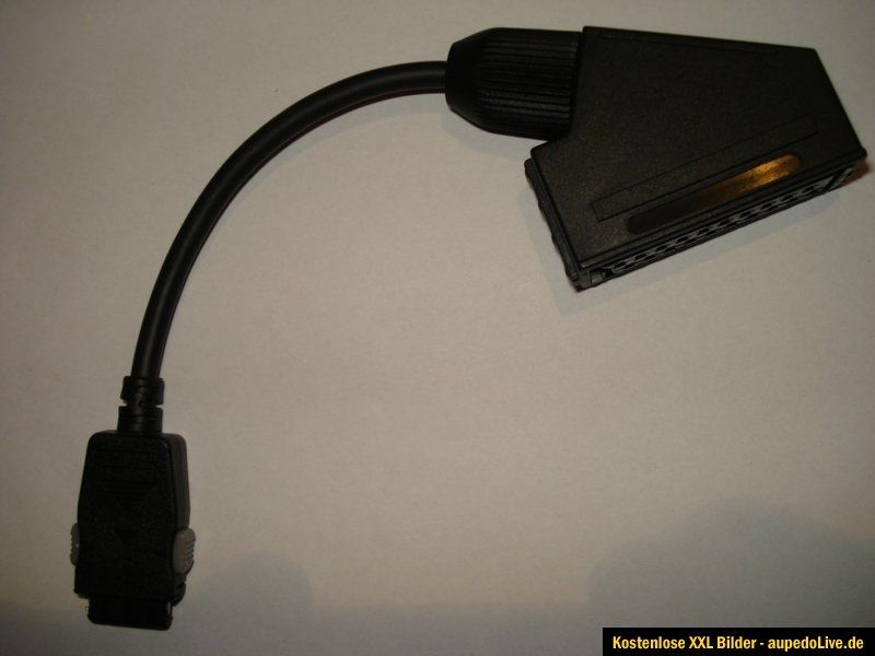 Adapter für Samsung LED TV mit RGB OUT Buchse   Scart Kupplung