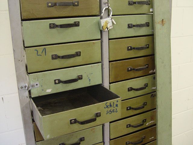 Materialschrank Schubladenschrank Werkzeugschrank Metallschrank