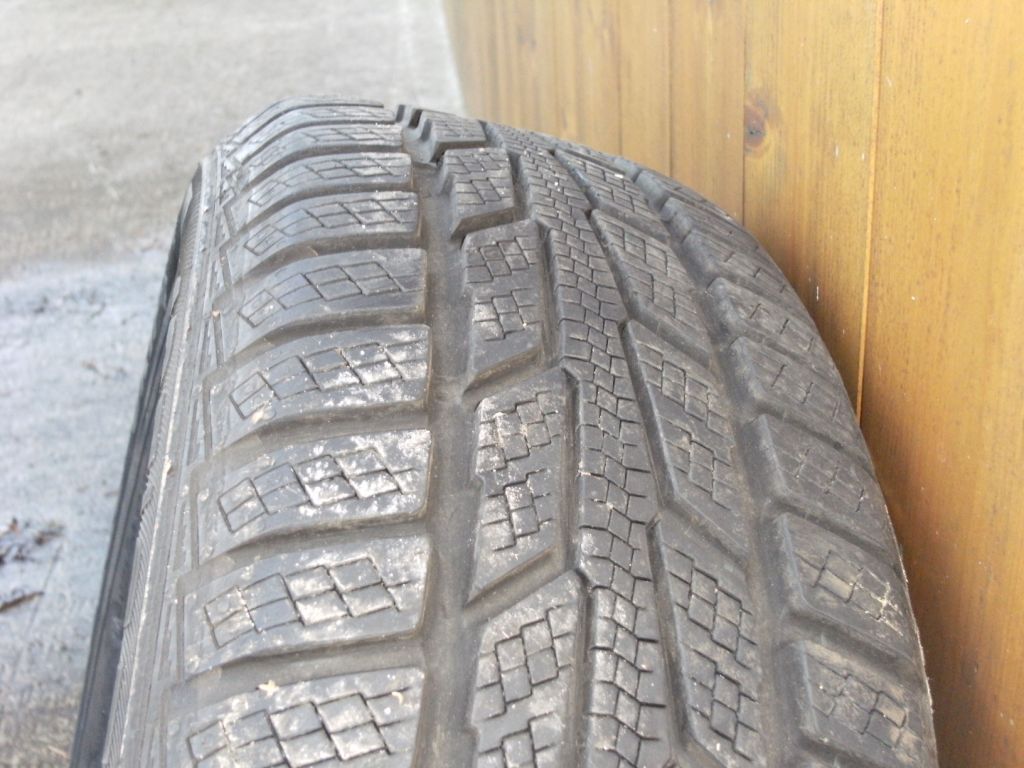 Stück Semperit Winterreifen 195/65 R15 91T mit 7mm Profil